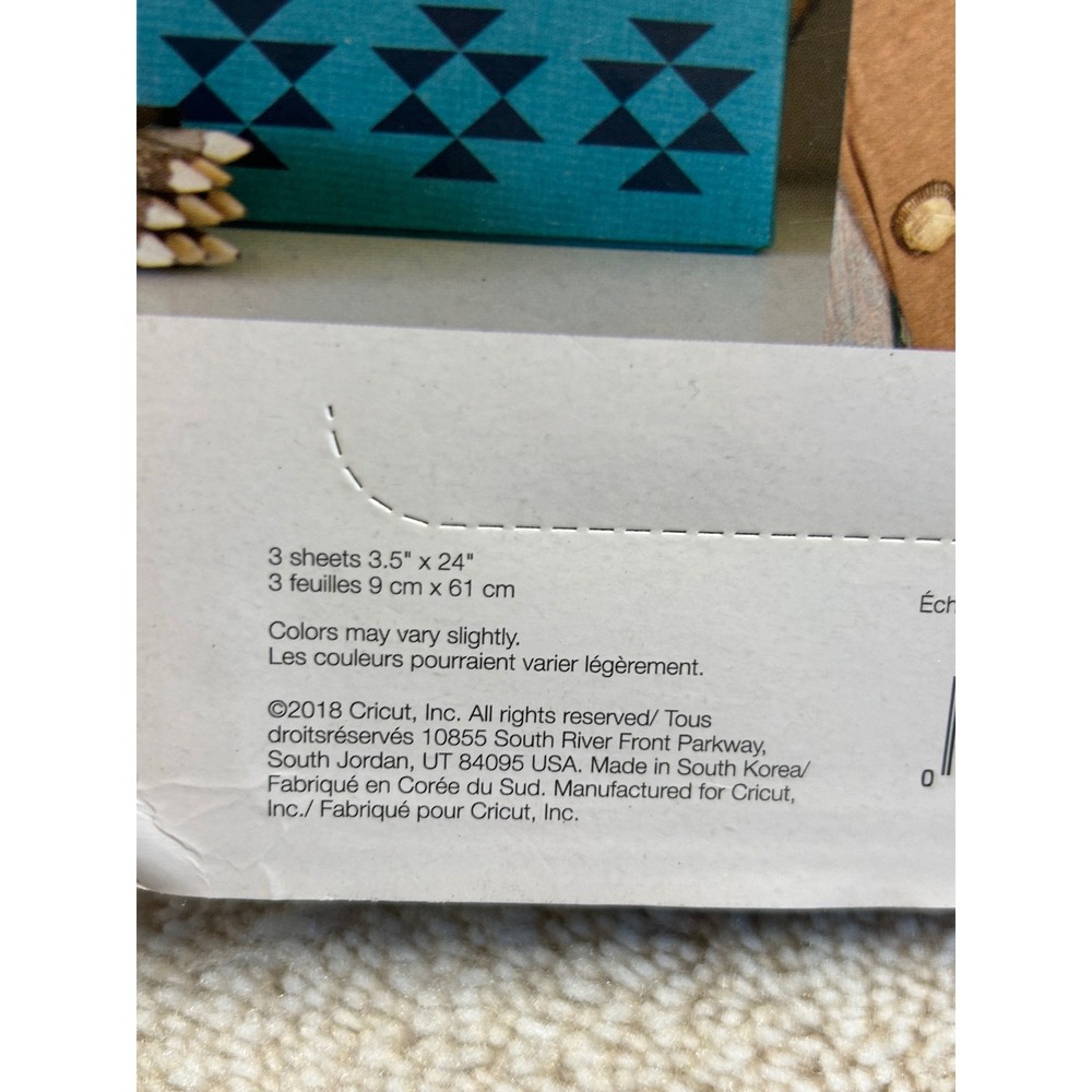 Cricut Everyday Iron-On Mini Classics Sampler Gold Silver Black 3.5x24 2006226 - Picture 5 of 5